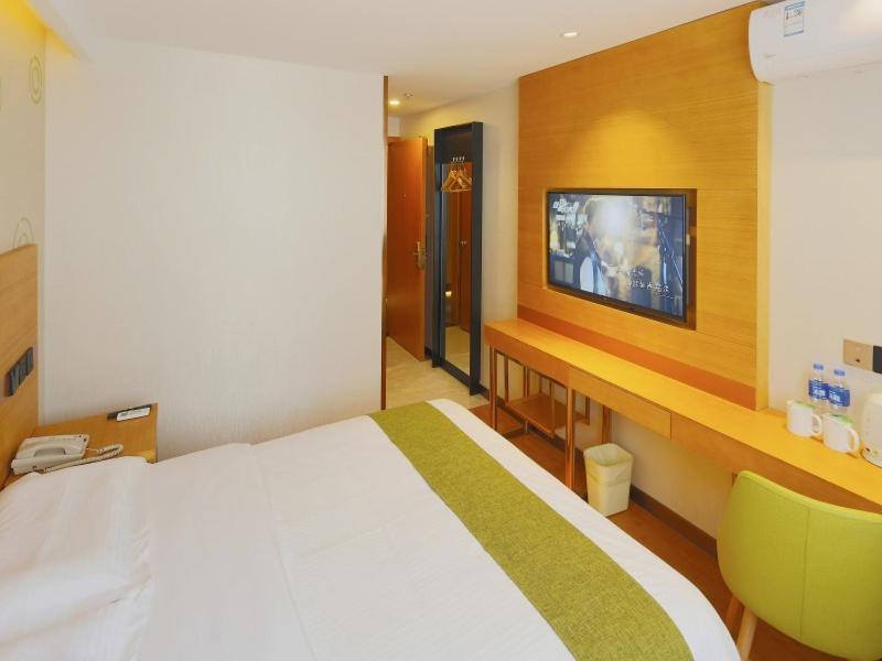Greentree Inn Shanghai Jingan District Qipu Road Tiantong Road Subway Station Express Hotel Eksteriør billede